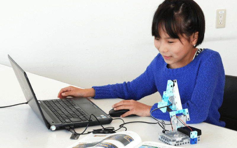 自立学習塾は岐阜の【ながらロボットプログラミング教室】にお任せを！～人気のプログラミングでやる気と自由な発想を活かす～